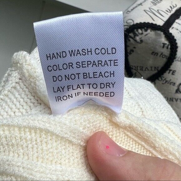 NWOT off white cable knit cropped Crewneck long sleeve sweater - Picture 10 of 12